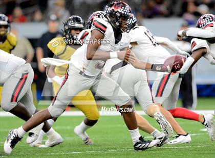 Thumbnail 2 in Many vs. Ferriday (LHSAA Class 2A Final)  photogallery.