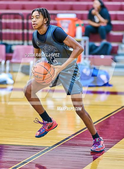 Thumbnail 3 in Dawson vs. Pearce (McDonald's Texas Invitational) photogallery.
