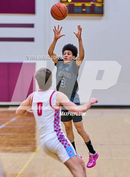 Thumbnail 1 in Dawson vs. Pearce (McDonald's Texas Invitational) photogallery.
