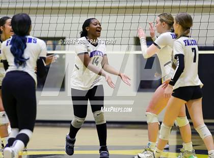 Thumbnail 1 in Crandall vs North Forney (Crandall Tournament) photogallery.