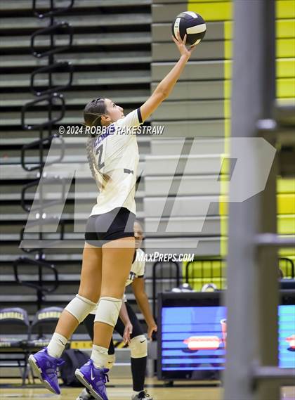 Thumbnail 3 in Crandall vs North Forney (Crandall Tournament) photogallery.