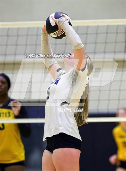Thumbnail 3 in Crandall vs North Forney (Crandall Tournament) photogallery.