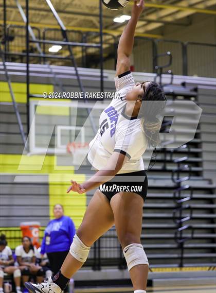 Thumbnail 1 in Crandall vs North Forney (Crandall Tournament) photogallery.