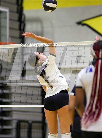 Thumbnail 3 in Crandall vs North Forney (Crandall Tournament) photogallery.