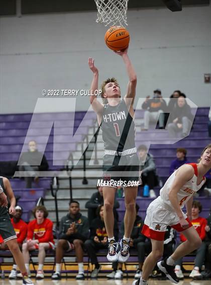 Thumbnail 2 in Herriman vs. Judge Memorial (Riverton Holiday Tournament) photogallery.