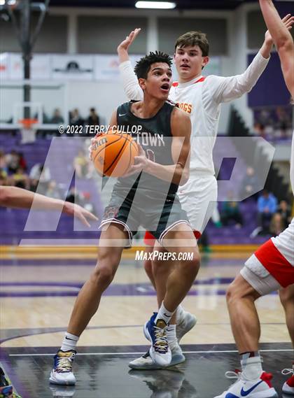 Thumbnail 1 in Herriman vs. Judge Memorial (Riverton Holiday Tournament) photogallery.
