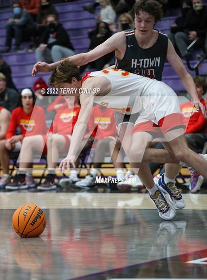 Thumbnail 1 in Herriman vs. Judge Memorial (Riverton Holiday Tournament) photogallery.