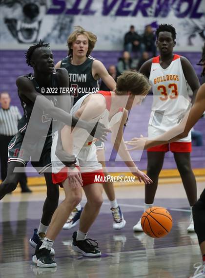 Thumbnail 2 in Herriman vs. Judge Memorial (Riverton Holiday Tournament) photogallery.