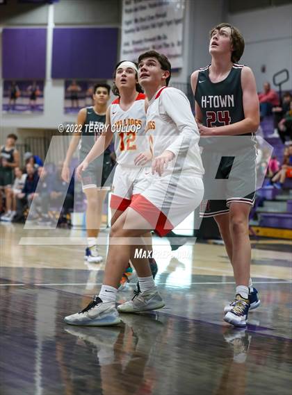Thumbnail 3 in Herriman vs. Judge Memorial (Riverton Holiday Tournament) photogallery.