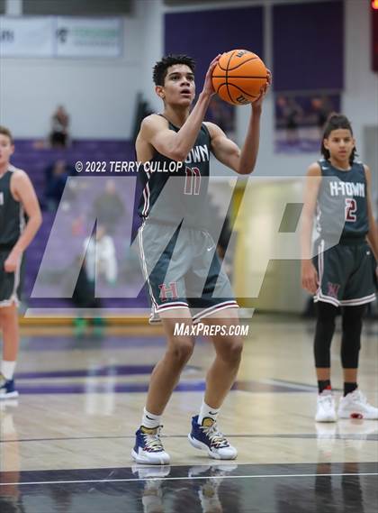 Thumbnail 1 in Herriman vs. Judge Memorial (Riverton Holiday Tournament) photogallery.