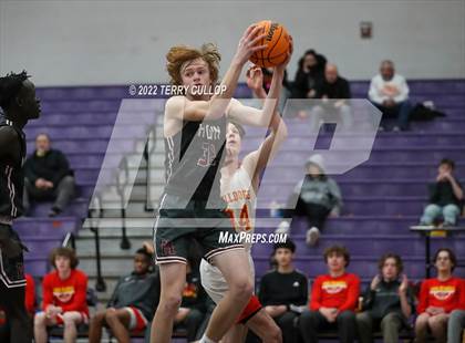 Thumbnail 1 in Herriman vs. Judge Memorial (Riverton Holiday Tournament) photogallery.
