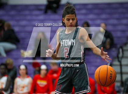 Thumbnail 2 in Herriman vs. Judge Memorial (Riverton Holiday Tournament) photogallery.