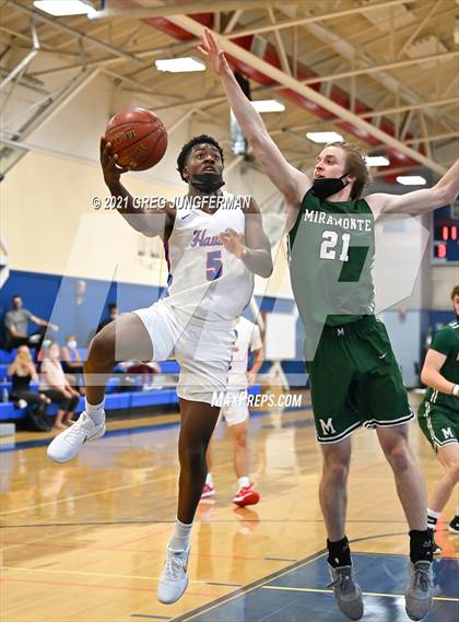 Thumbnail 1 in Miramonte @ Tamalpais photogallery.