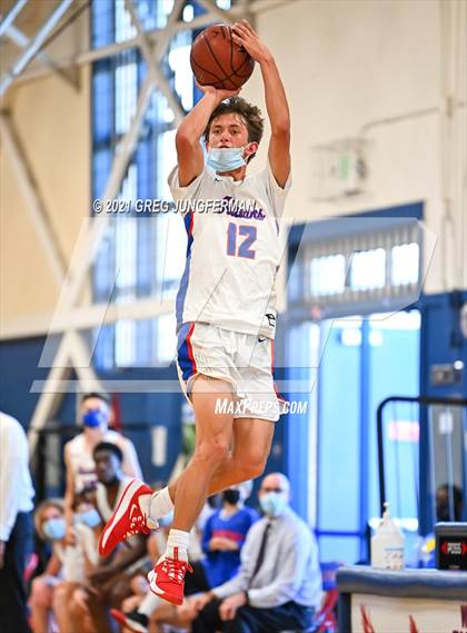 Thumbnail 3 in Miramonte @ Tamalpais photogallery.