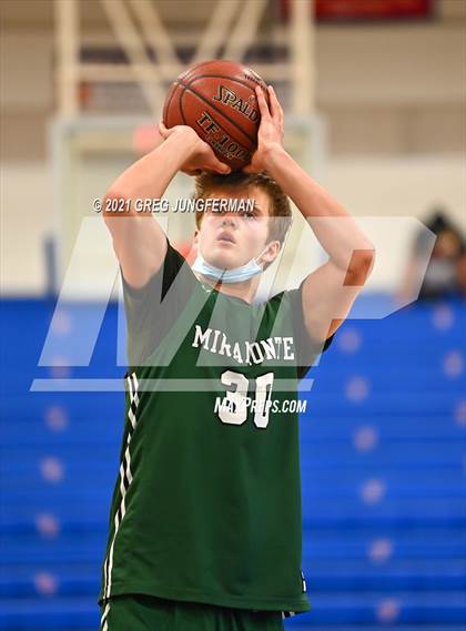 Thumbnail 1 in Miramonte @ Tamalpais photogallery.