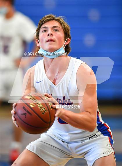 Thumbnail 1 in Miramonte @ Tamalpais photogallery.