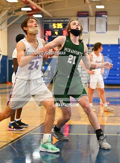 Thumbnail 2 in Miramonte @ Tamalpais photogallery.
