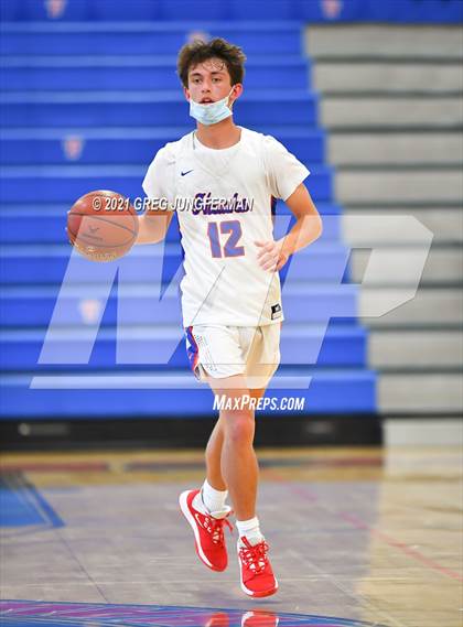 Thumbnail 3 in Miramonte @ Tamalpais photogallery.