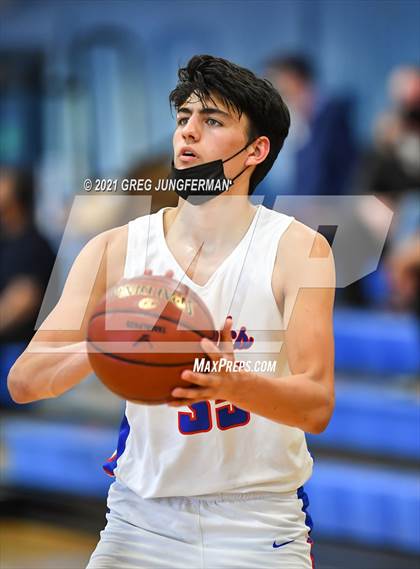 Thumbnail 2 in Miramonte @ Tamalpais photogallery.