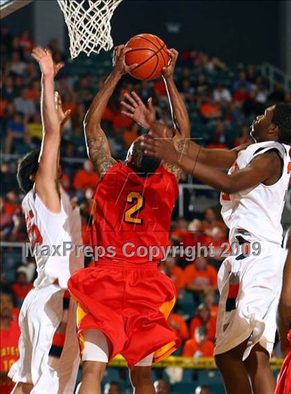 Thumbnail 3 in Yates vs. Seven Lakes photogallery.