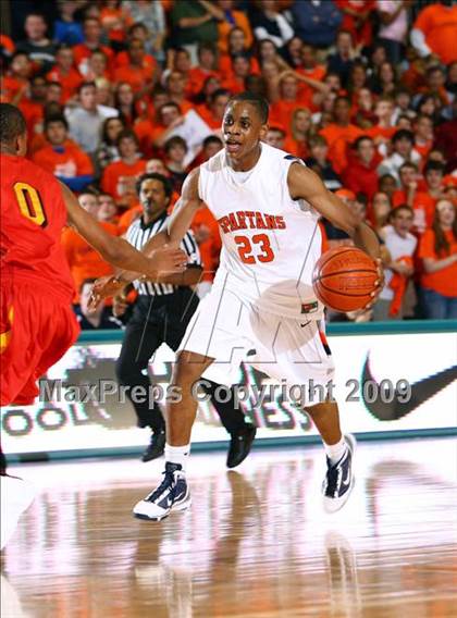 Thumbnail 3 in Yates vs. Seven Lakes photogallery.