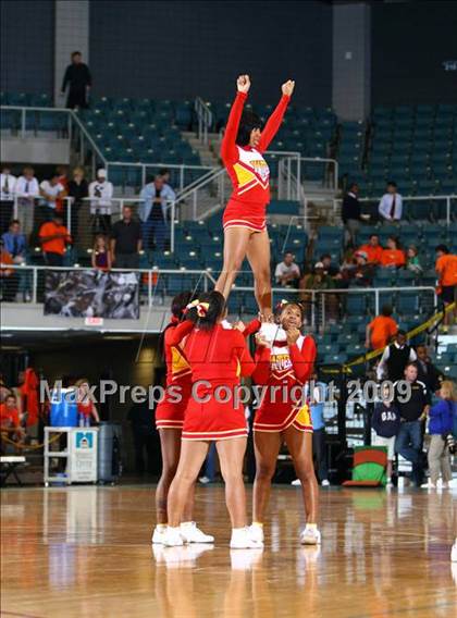 Thumbnail 2 in Yates vs. Seven Lakes photogallery.