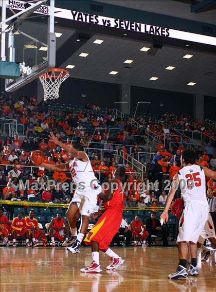 Thumbnail 3 in Yates vs. Seven Lakes photogallery.