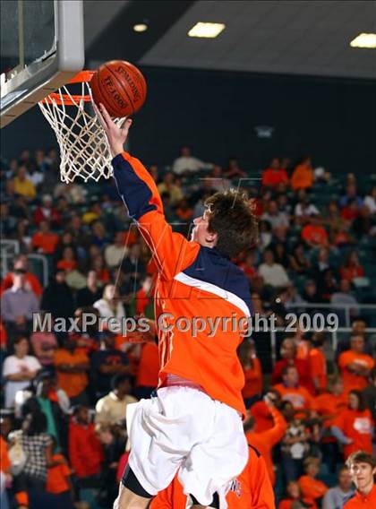 Thumbnail 3 in Yates vs. Seven Lakes photogallery.