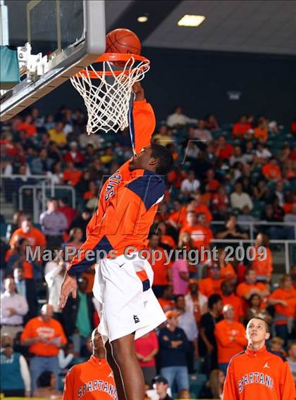 Thumbnail 2 in Yates vs. Seven Lakes photogallery.