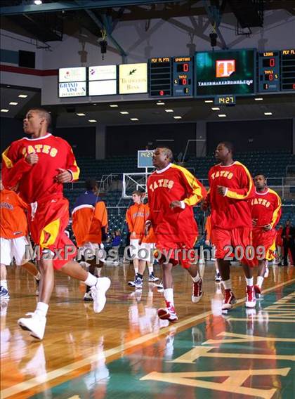 Thumbnail 1 in Yates vs. Seven Lakes photogallery.