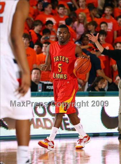 Thumbnail 2 in Yates vs. Seven Lakes photogallery.
