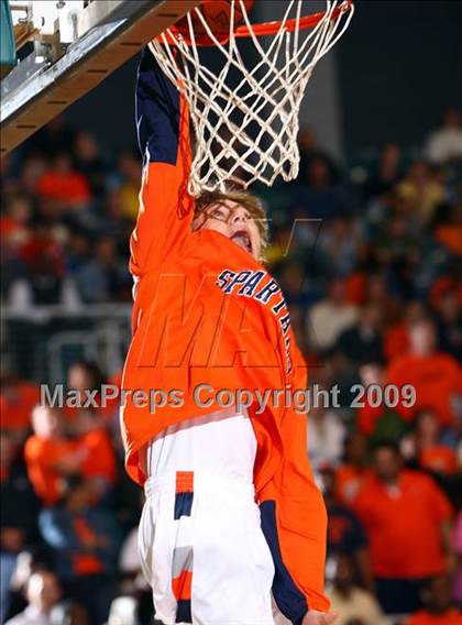 Thumbnail 2 in Yates vs. Seven Lakes photogallery.