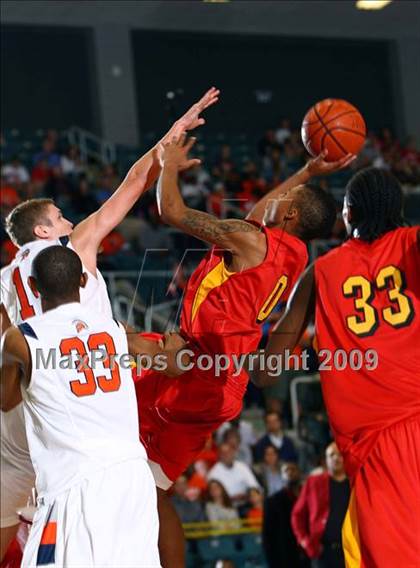 Thumbnail 2 in Yates vs. Seven Lakes photogallery.