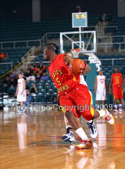 Thumbnail 2 in Yates vs. Seven Lakes photogallery.