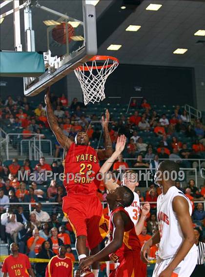 Thumbnail 2 in Yates vs. Seven Lakes photogallery.
