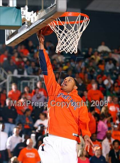 Thumbnail 3 in Yates vs. Seven Lakes photogallery.