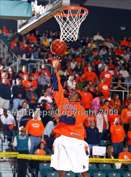 Thumbnail 1 in Yates vs. Seven Lakes photogallery.