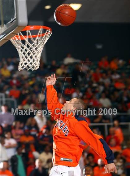 Thumbnail 1 in Yates vs. Seven Lakes photogallery.