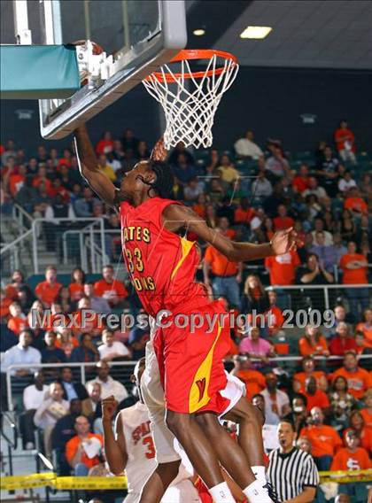 Thumbnail 2 in Yates vs. Seven Lakes photogallery.