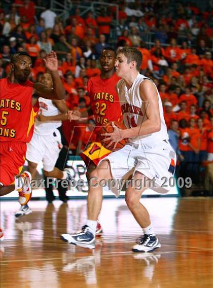 Thumbnail 2 in Yates vs. Seven Lakes photogallery.