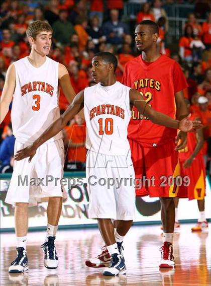 Thumbnail 3 in Yates vs. Seven Lakes photogallery.