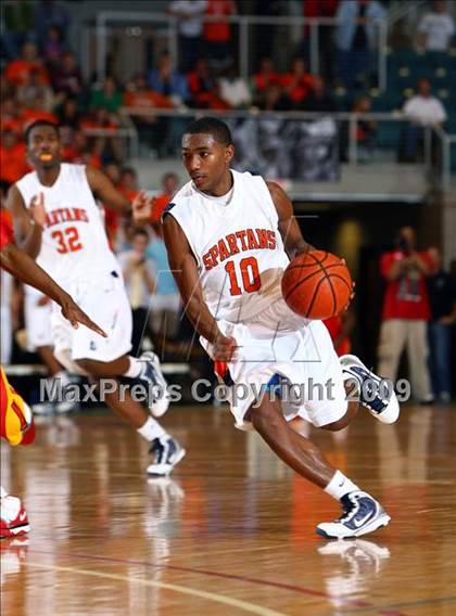 Thumbnail 3 in Yates vs. Seven Lakes photogallery.