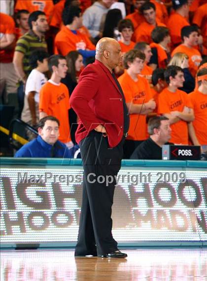 Thumbnail 3 in Yates vs. Seven Lakes photogallery.