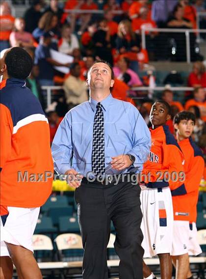 Thumbnail 2 in Yates vs. Seven Lakes photogallery.