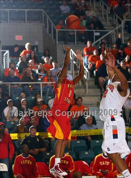 Thumbnail 3 in Yates vs. Seven Lakes photogallery.