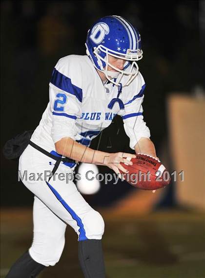 Thumbnail 3 in Darien @ Wethersfield (CIAC Class L Quarterfinal) photogallery.