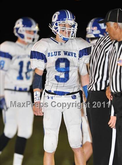 Thumbnail 3 in Darien @ Wethersfield (CIAC Class L Quarterfinal) photogallery.