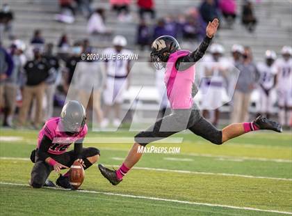 Thumbnail 3 in Ben Davis @ Warren Central photogallery.