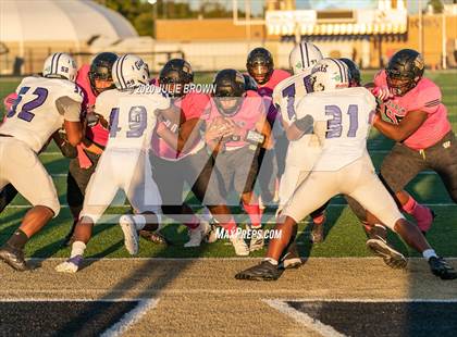 Thumbnail 3 in Ben Davis @ Warren Central photogallery.