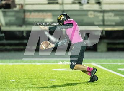 Thumbnail 2 in Ben Davis @ Warren Central photogallery.
